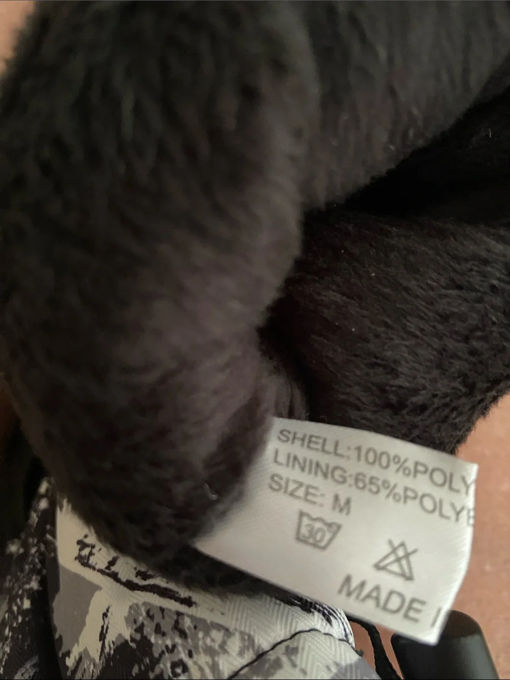 Women’s Black and White Ski Gloves Size M I4